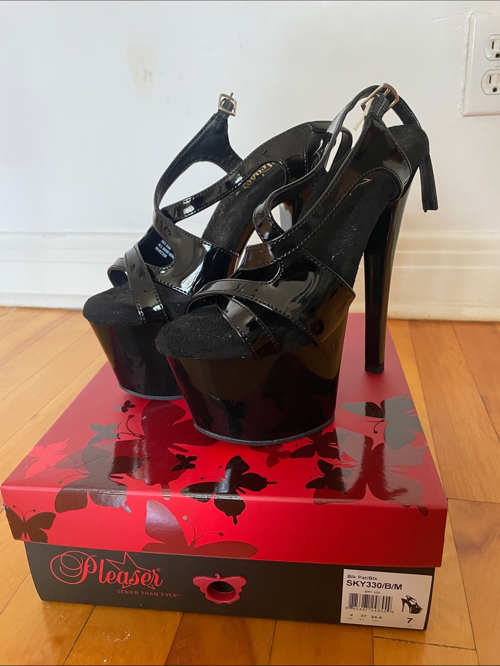Pleaser Sky 330 7inch Sandals New